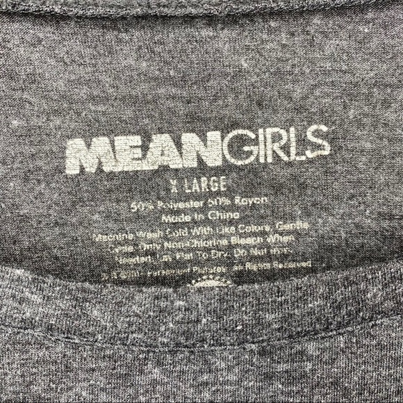 Mean Girls Glen Coco Holiday T-shirt - Picture 5 of 6